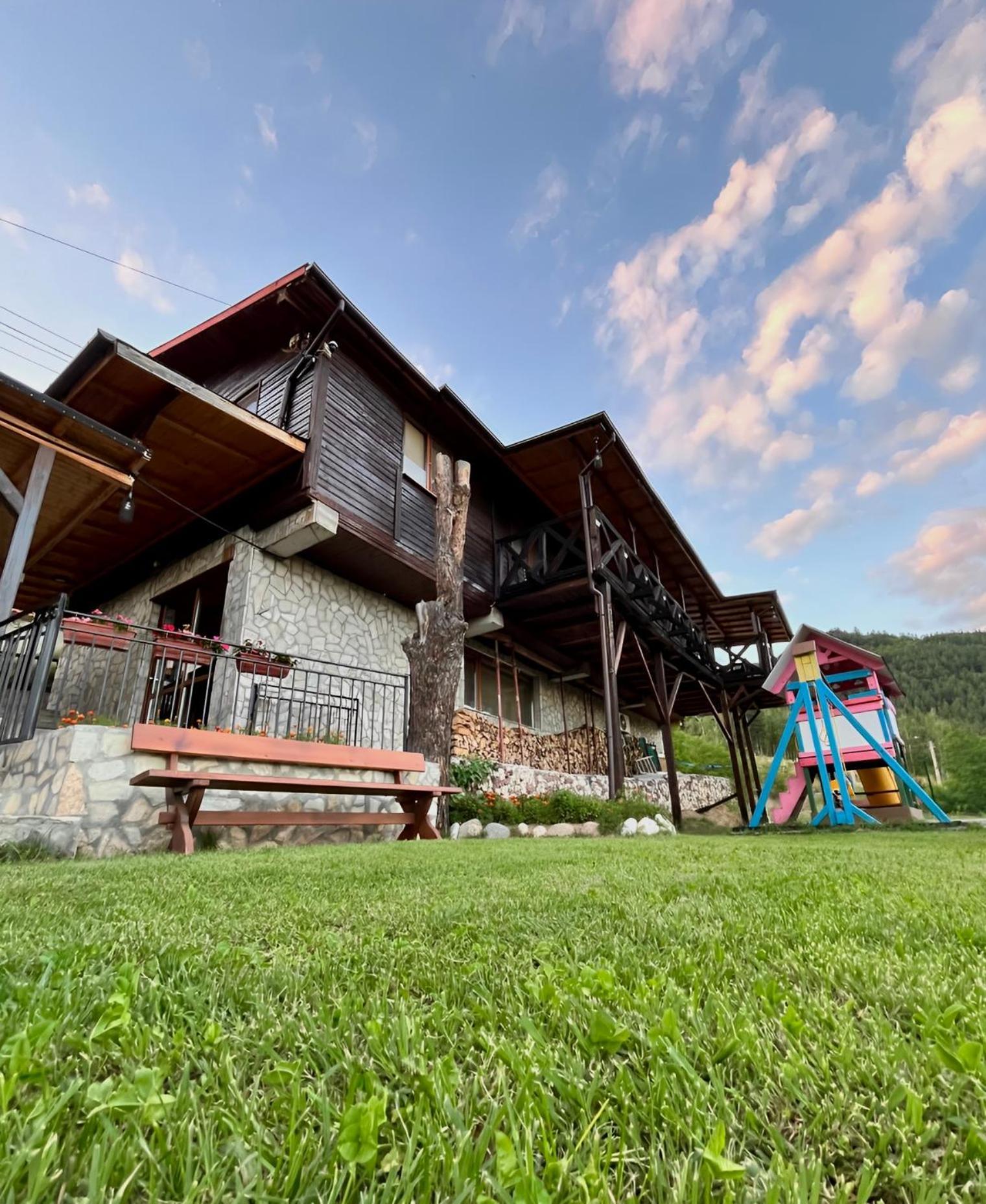 Planinski Polah House เดวิน ภายนอก รูปภาพ